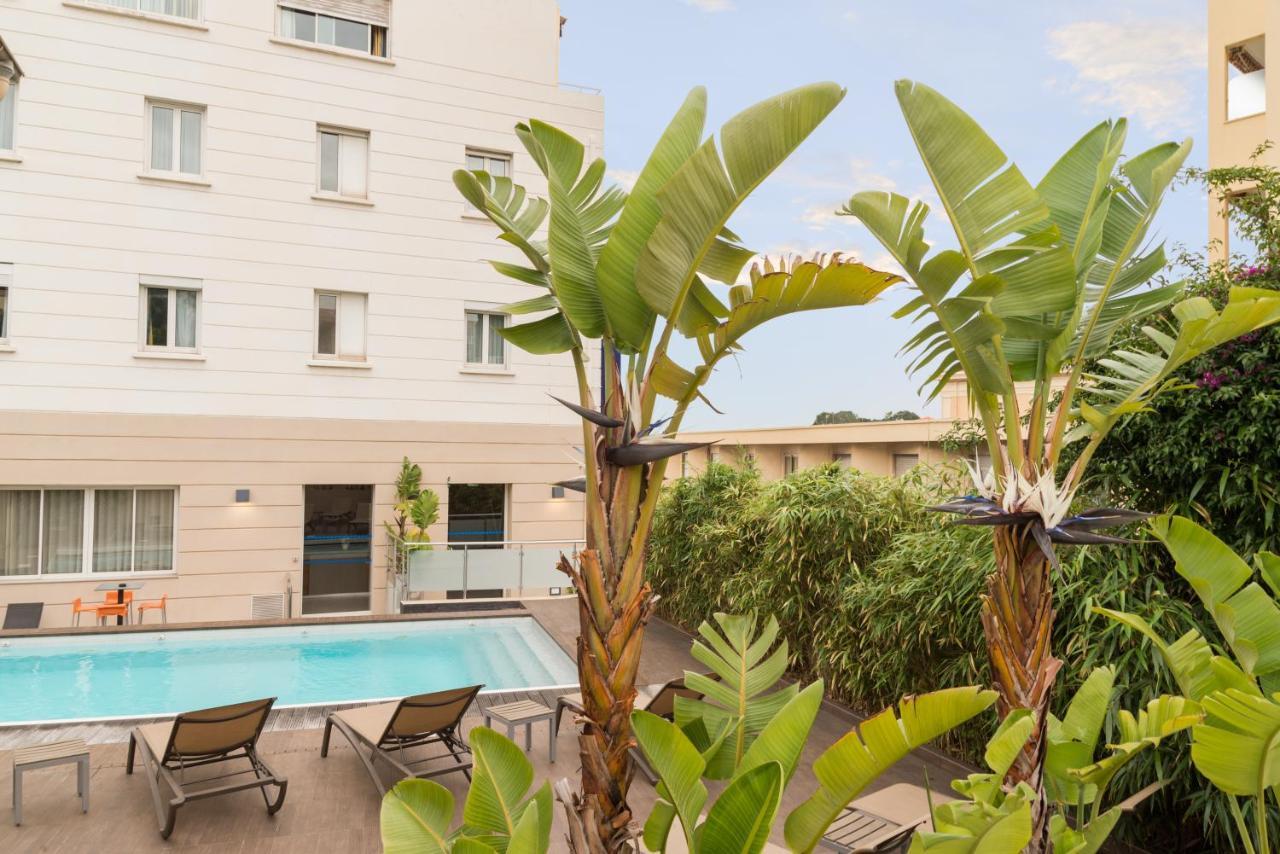 The Originals City, Hotel Frisia, Beaulieu-Sur-Mer Exterior photo
